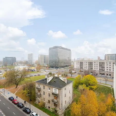 Metro Wilanowska Deluxe By Bookinghost Warschau