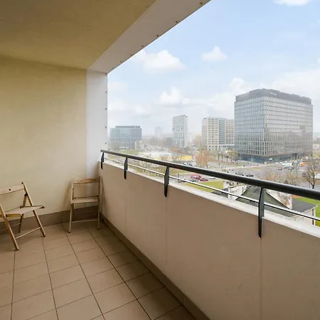 Apartment Metro Wilanowska Deluxe By Bookinghost *