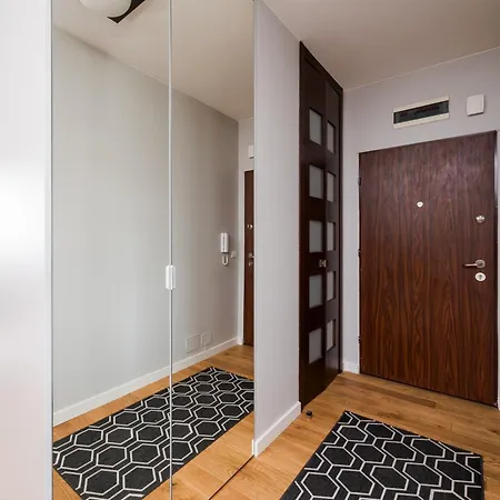 Apartment Metro Wilanowska Deluxe