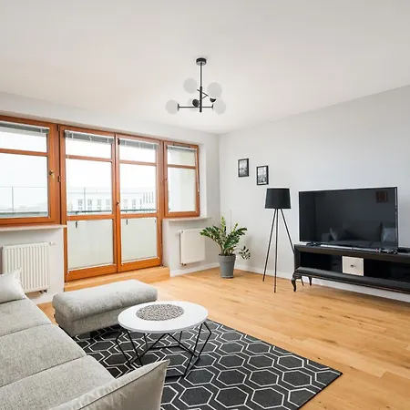 Metro Wilanowska Deluxe Apartment *