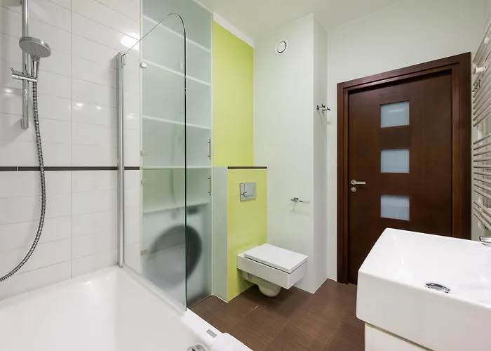 Metro Wilanowska Deluxe By Bookinghost Apartament Warszawa